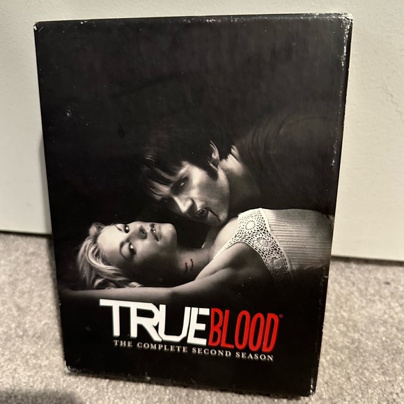 👻 5 for $50 True Blood: Season 2 - Picture 1 of 15